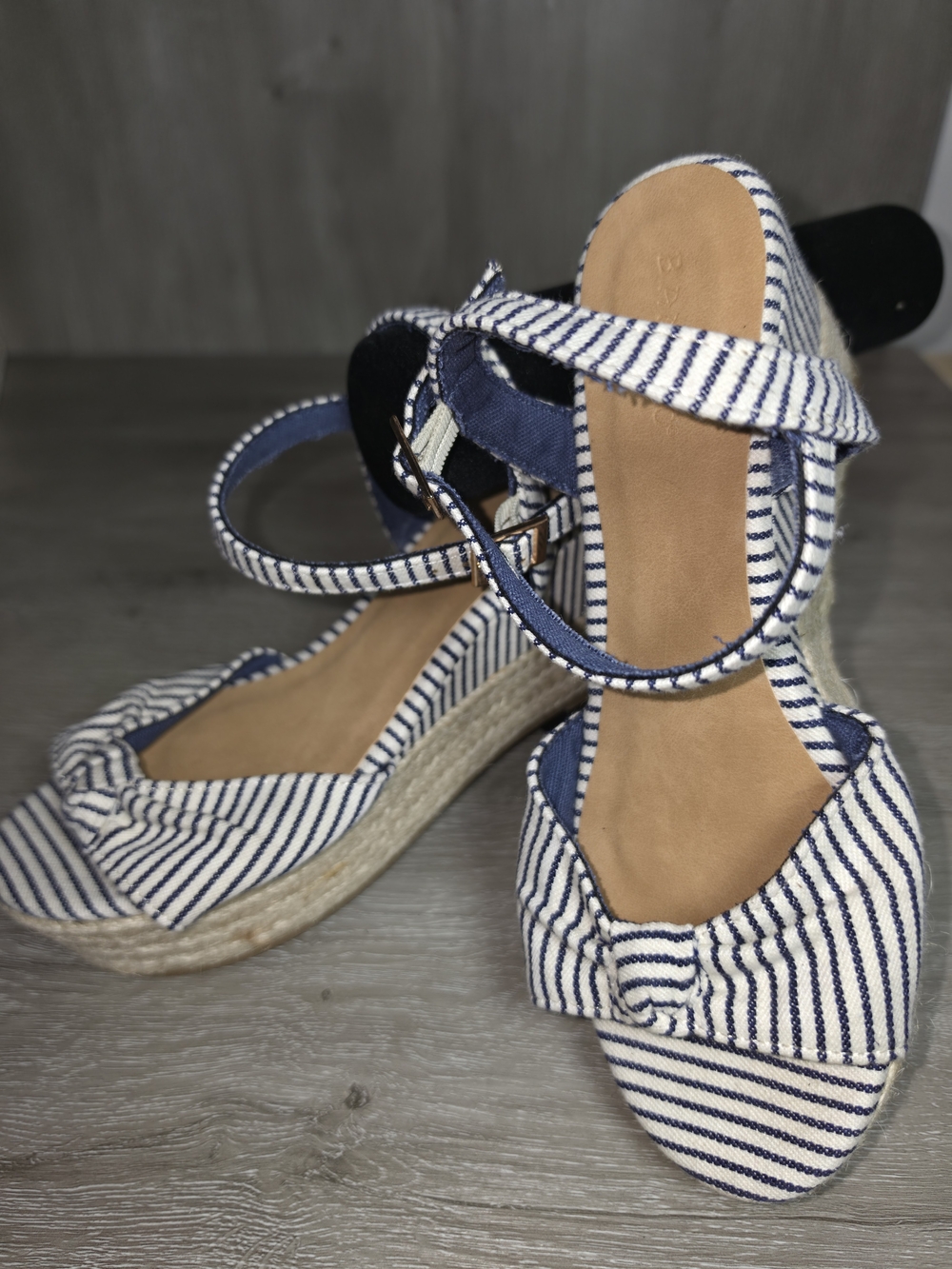 Bamboo Infinity-19 Navy & White Striped Espadrille Wedge Sandals Ankle Strap 6.5